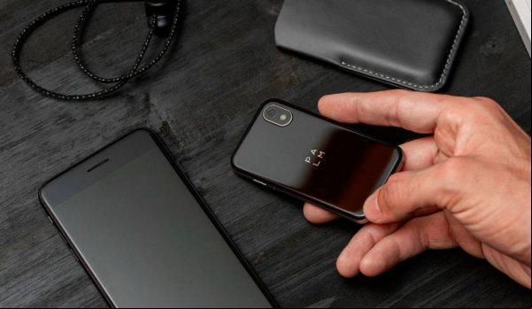 Palm renace de sus cenizas con un diminuto Android de 3 pulgadas