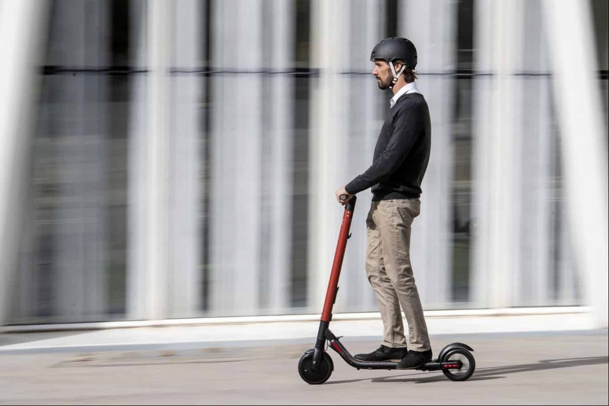 SEAT presenta su eXS KickScooter: Un patinete eléctrico de 599 euros